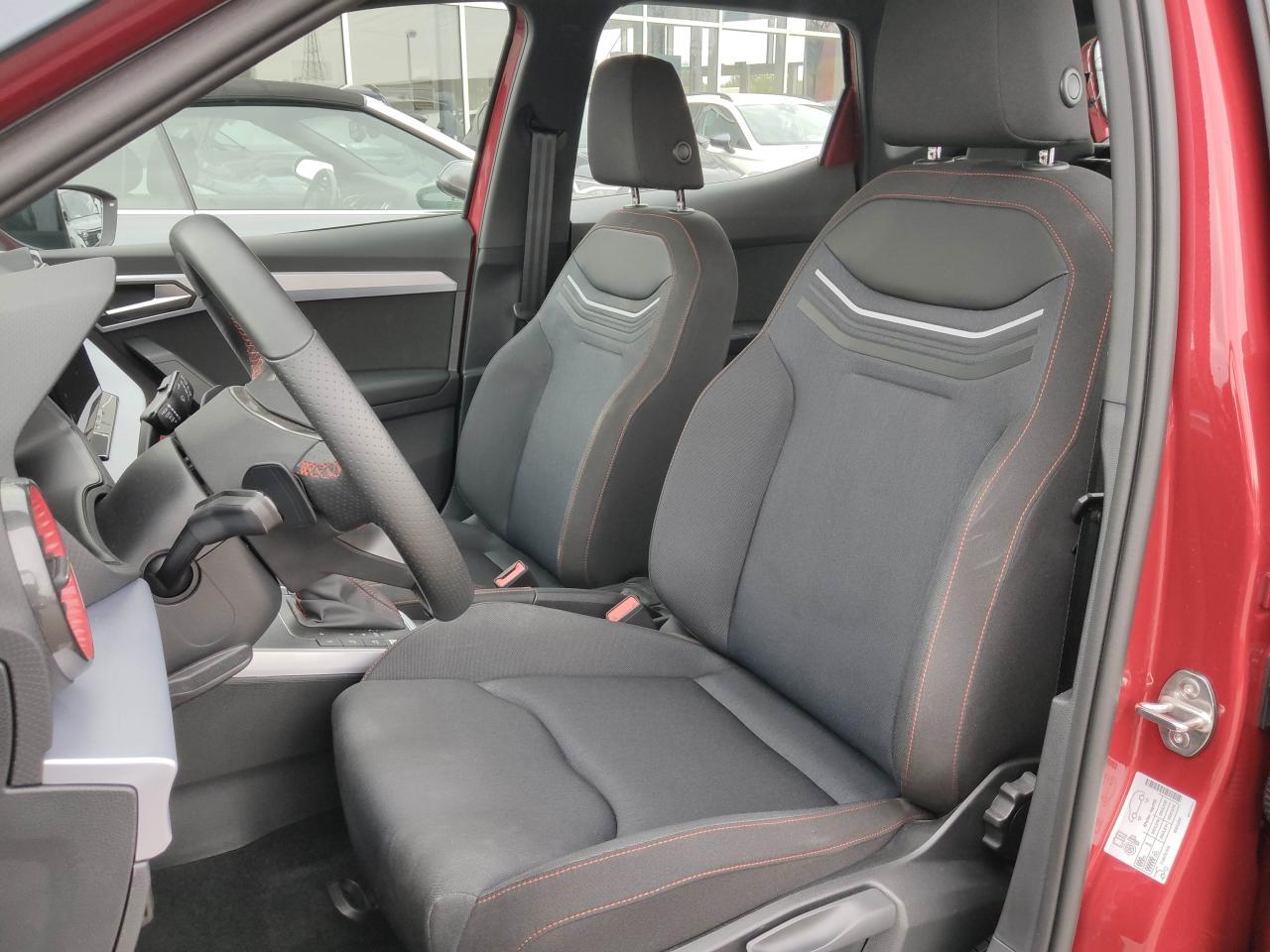 Seat ARONA FR 1.5 TSI DSG NAVI PARKLENKASSIS. SITZH. Bildbeschreibung: Seat ARONA FR 1.5 TSI DSG NAVI PARKLENKASSIS. SITZH.