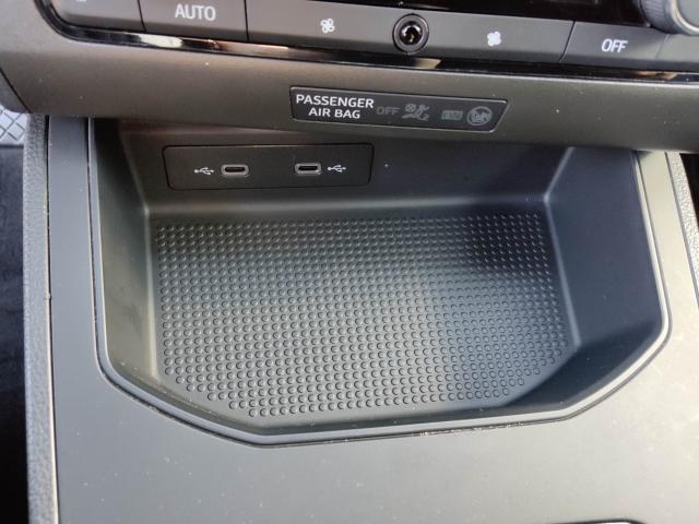 Seat IBIZA STYLE 1.0 TSI SITZHEIZ. FULL-LINK DAB+ LED Bildbeschreibung: Seat IBIZA STYLE 1.0 TSI SITZHEIZ. FULL-LINK DAB+ LED