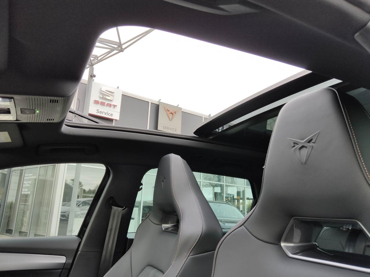 Cupra LEON SPORTSTOURER VZ 2.0 TSI DSG 4DRIVE AHK NAVI Bildbeschreibung: Cupra LEON SPORTSTOURER VZ 2.0 TSI DSG 4DRIVE AHK NAVI