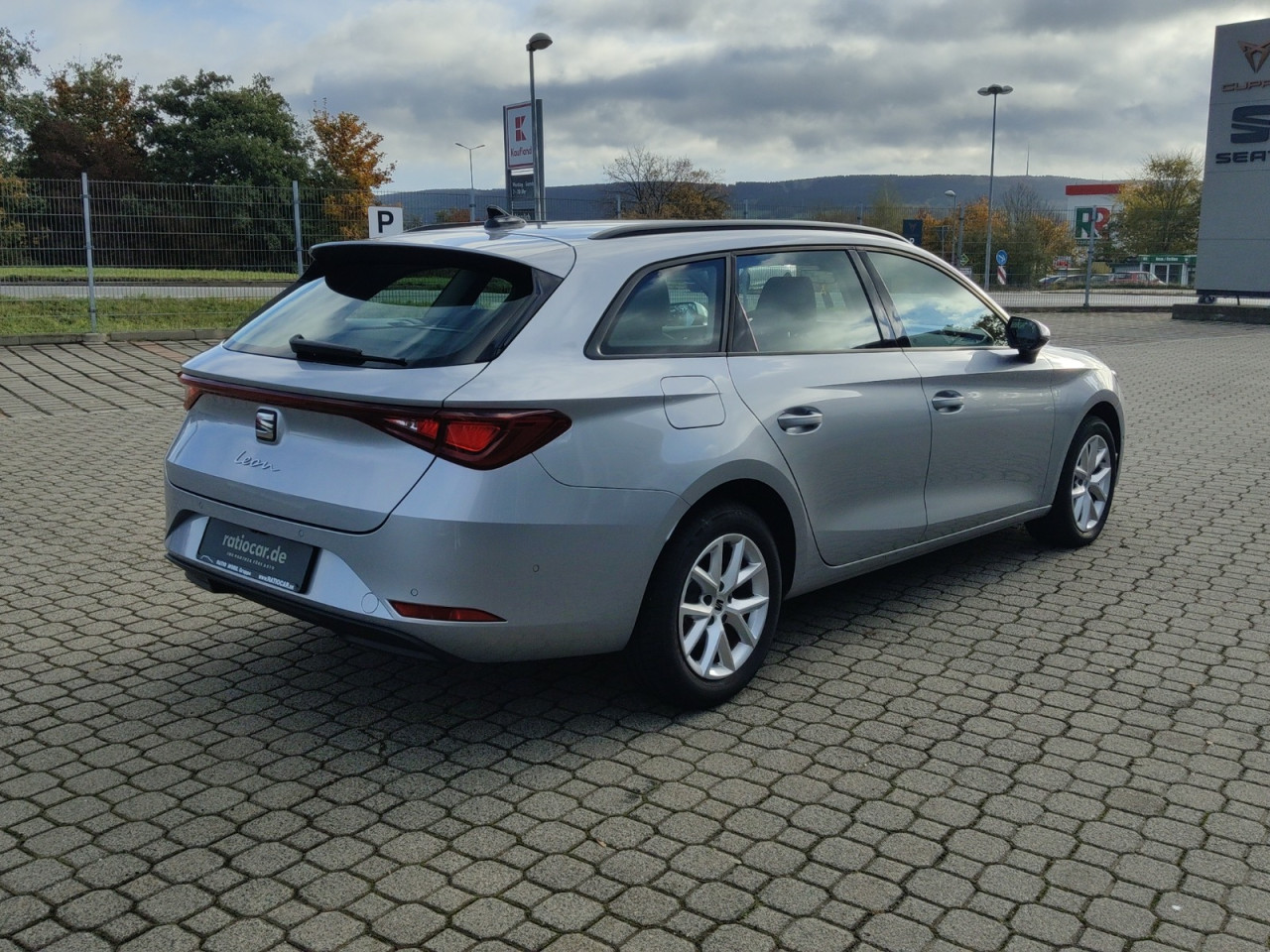 Seat LEON ST 2.0 AHK USB DAB+ Bildbeschreibung: Seat LEON ST 2.0 AHK USB DAB+