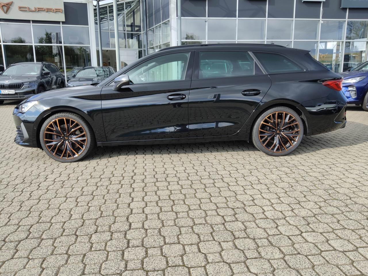 Cupra LEON SPORTSTOURER VZ 2.0 TSI 4DRIVE DSG NAVI EPH Bildbeschreibung: Cupra LEON SPORTSTOURER VZ 2.0 TSI 4DRIVE DSG NAVI EPH
