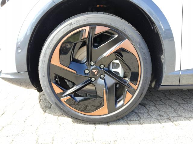 Cupra TAVASCAN VZ 4DRIVE 250 KW 77 KWH, CO2-Klasse: A, MATRIX-LED AHK Bildbeschreibung: Cupra TAVASCAN VZ 4DRIVE 250 KW 77 KWH, CO2-Klasse: A, MATRIX-LED AHK