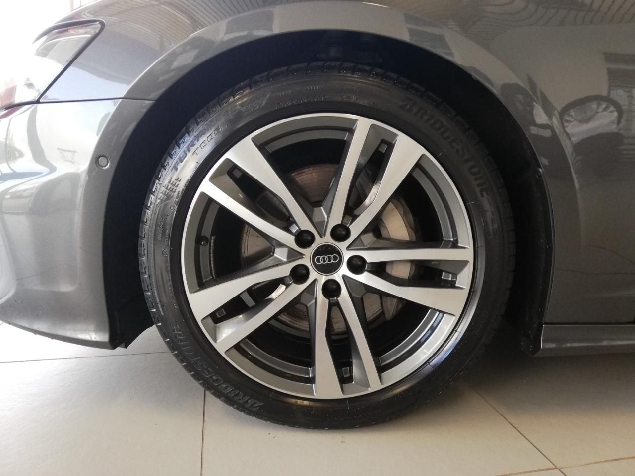 Audi A6 3.0 AVANT AHZV Bildbeschreibung: Audi A6 3.0 AVANT AHZV