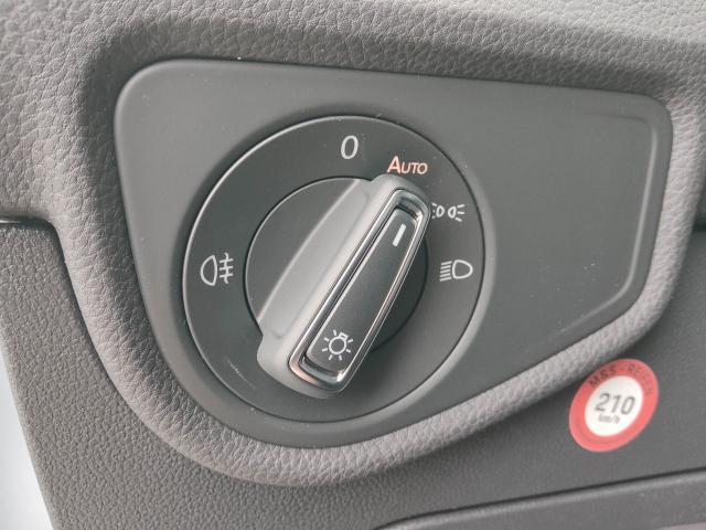 Volkswagen TOURAN COMFORTLINE ENERGY 1.5 TSI DSG, CO2-Klasse: E, NAVI SHZ Bildbeschreibung: Volkswagen TOURAN COMFORTLINE ENERGY 1.5 TSI DSG, CO2-Klasse: E, NAVI SHZ