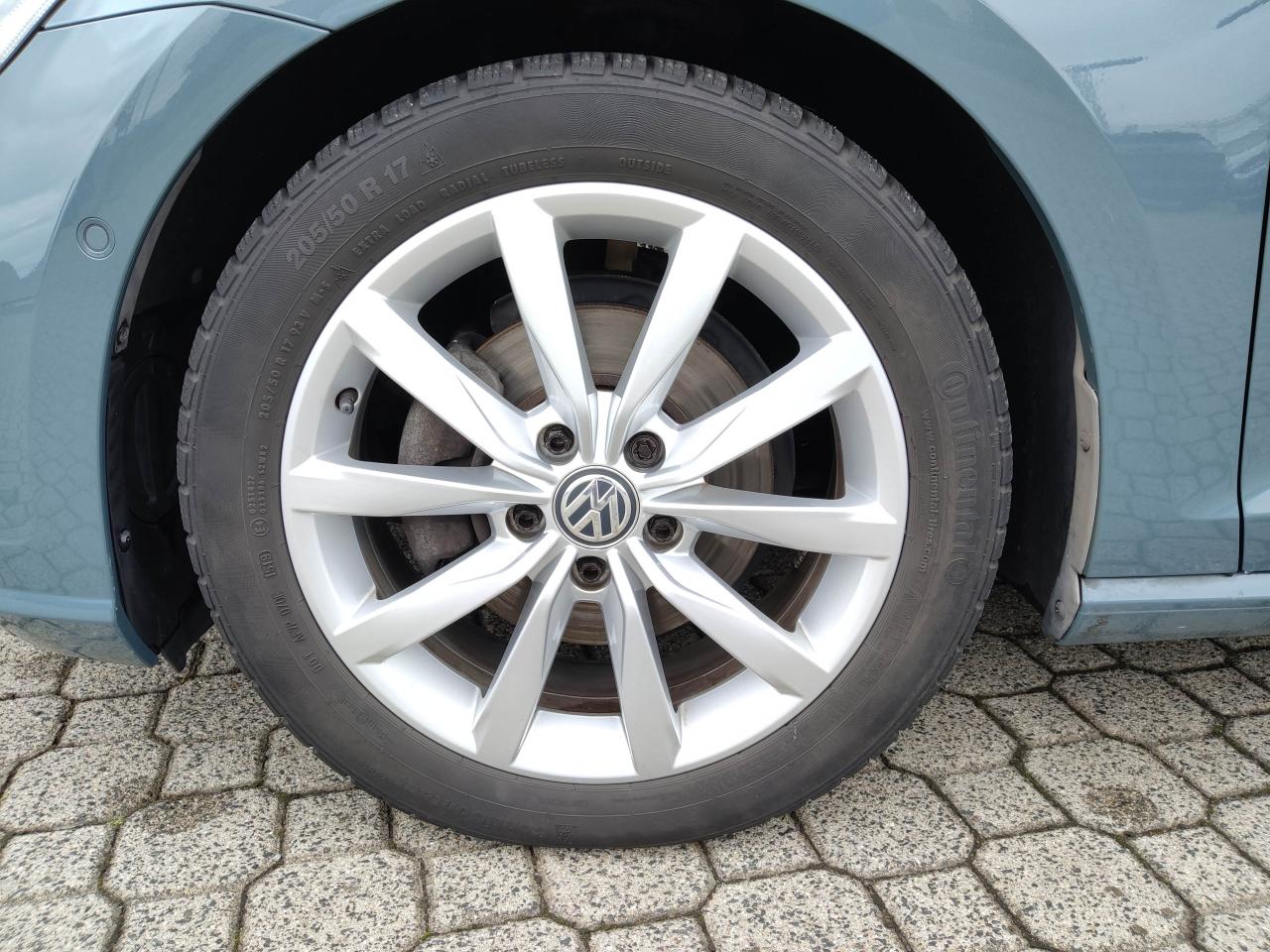 Volkswagen GOLF VII LIMOUSINE 1.5 TSI BLUEMOTION STANDHEIZ. Bildbeschreibung: Volkswagen GOLF VII LIMOUSINE 1.5 TSI BLUEMOTION STANDHEIZ.